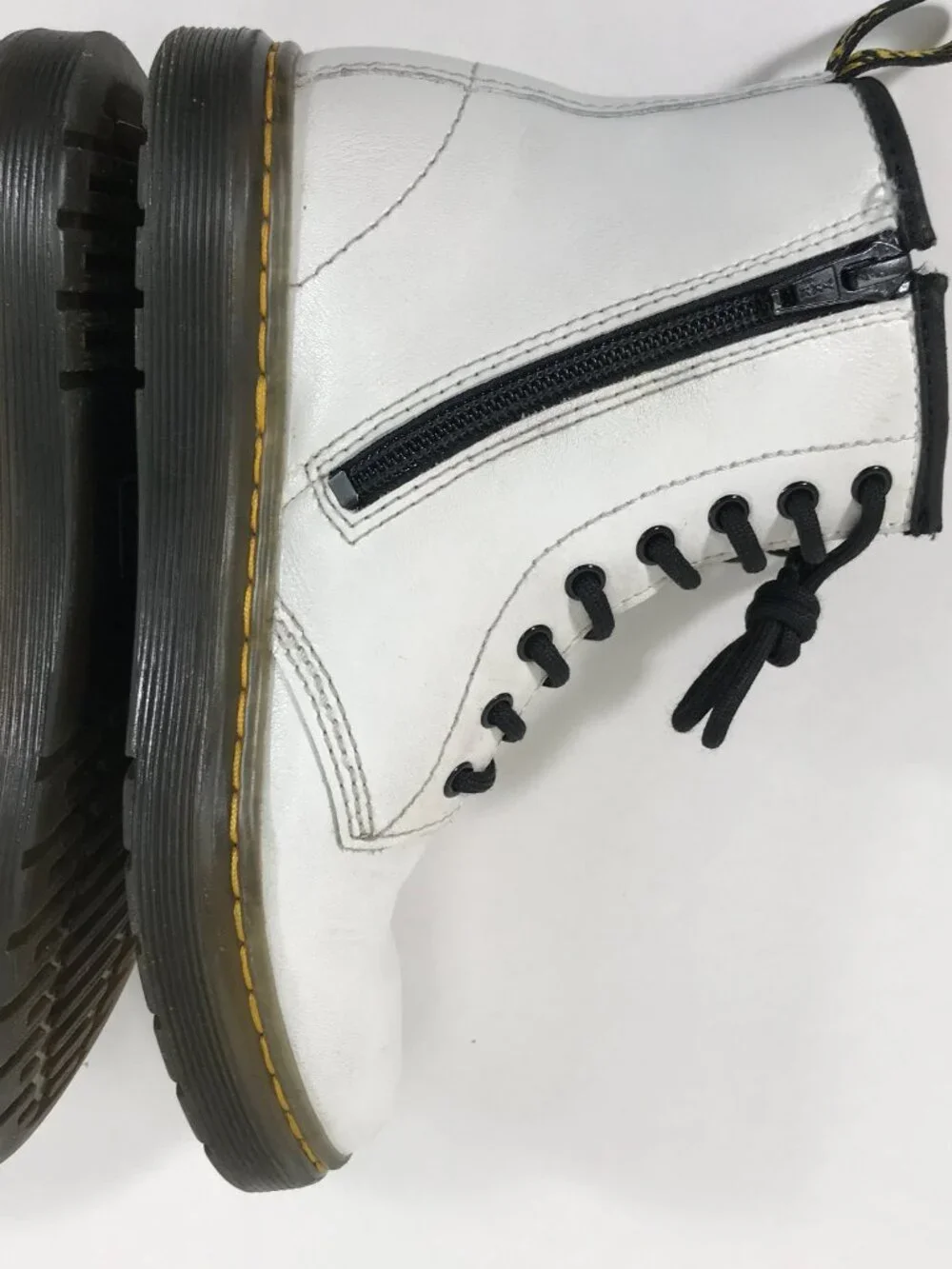 Dr. Martens size style airwair